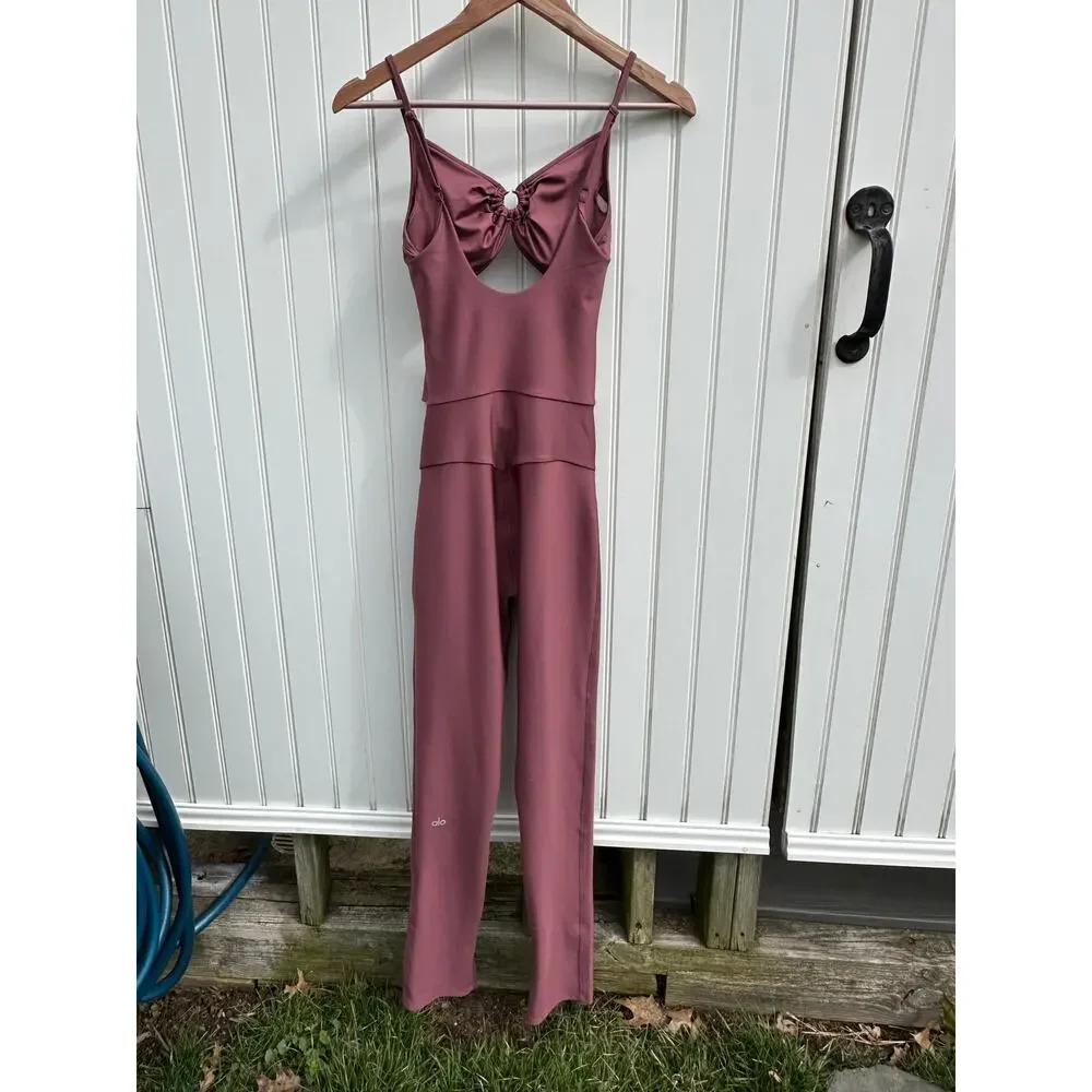 Alo Yoga Airlift A-List Onesie One Piece Jumpsuit Burgundy Truffle Size Medium M - Picture 4 of 16